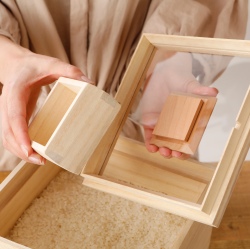 蓋裏の枡収納